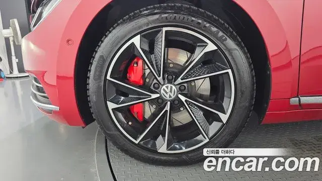Volkswagen Arteon 2019 — Şəkil 30/38