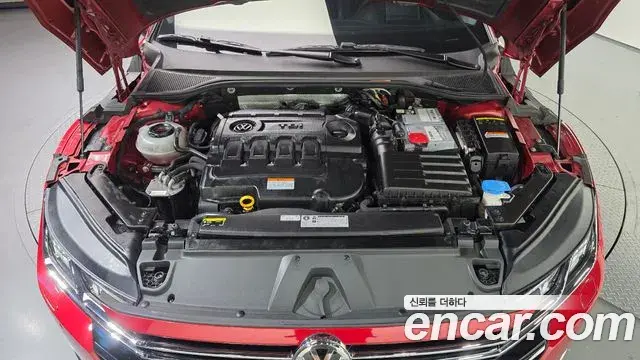 Volkswagen Arteon 2019 — Şəkil 24/38