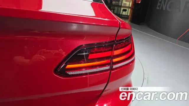 Volkswagen Arteon 2019 — Şəkil 9/38