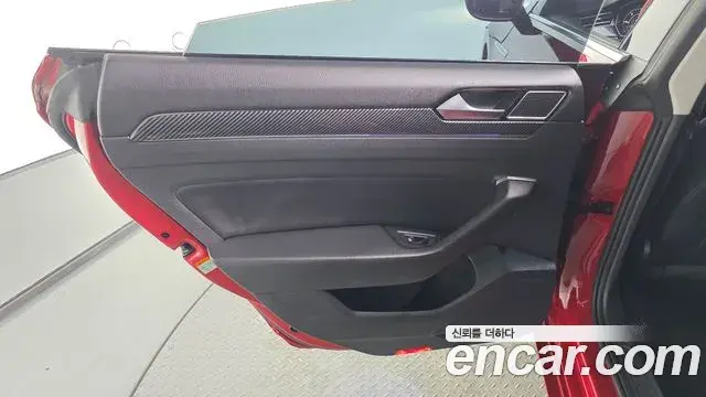 Volkswagen Arteon 2019 — Şəkil 10/38