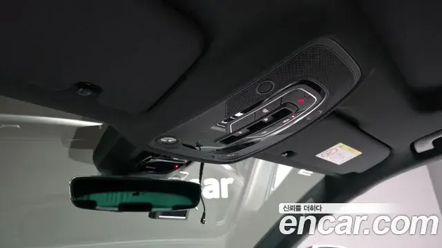 Audi Q7 2021 — Фото 19/20
