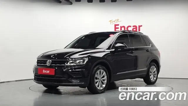 Volkswagen Tiguan 2018 — Şəkil 15/20