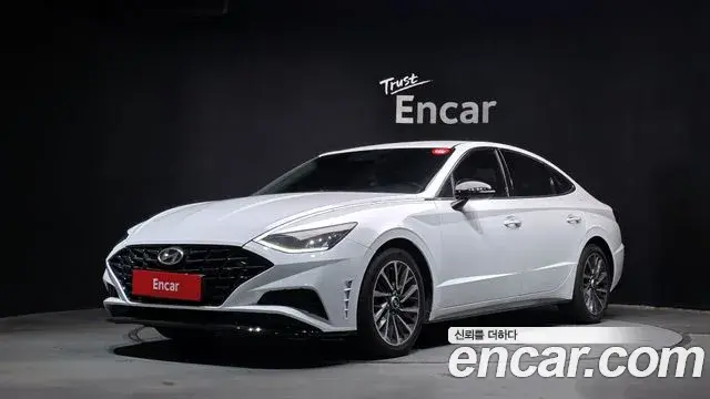Hyundai Sonata 2020 — Фото 1/20