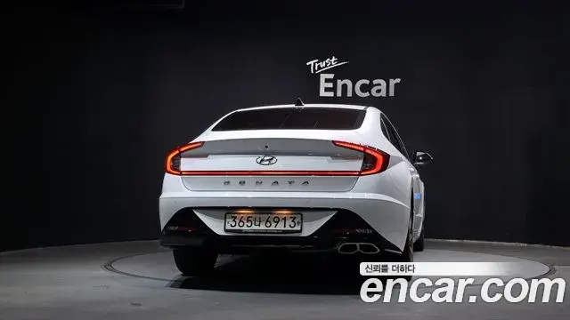 Hyundai Sonata 2020 — Фото 4/20