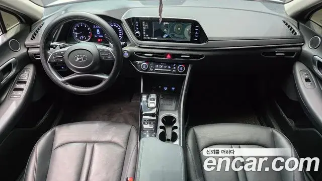 Hyundai Sonata 2020 — Фото 7/20