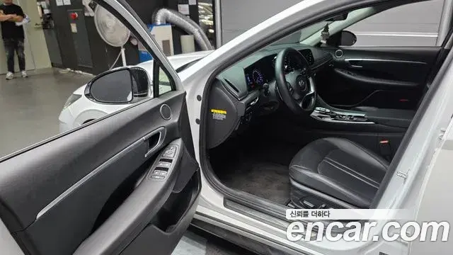 Hyundai Sonata 2020 — Фото 10/20
