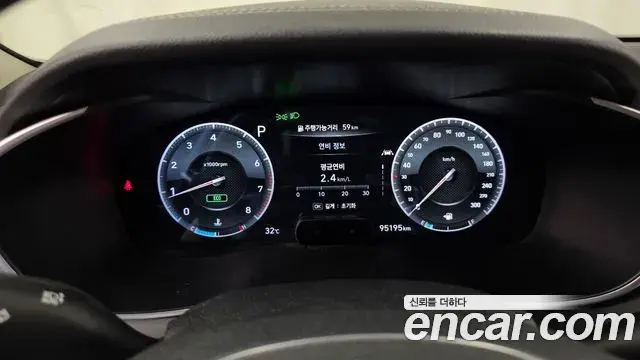 Genesis G70 2019 — ფოტო 30/36