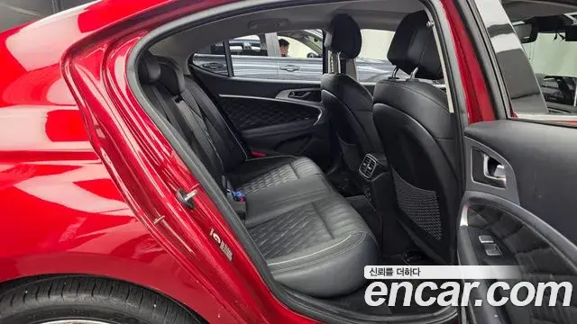 Genesis G70 2019 — ფოტო 22/36
