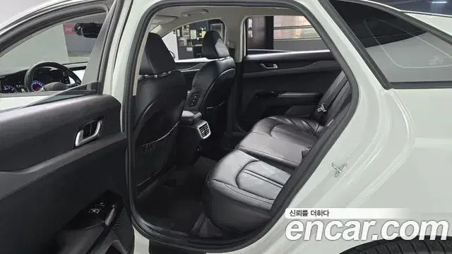 Kia K5 2021 — Photo 25/30