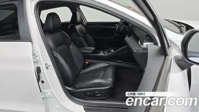 Kia K5 2021 — Photo 11/30