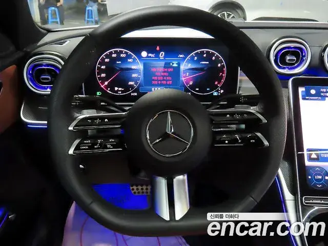 Mercedes-Benz C-Class 2026 — Фото 8/20