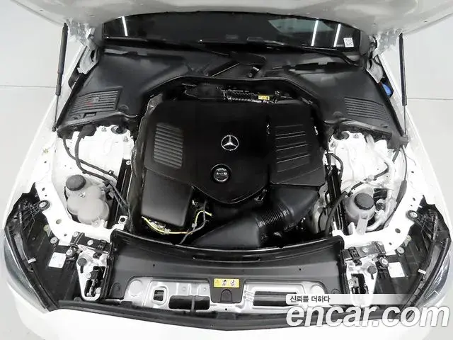 Mercedes-Benz C-Class 2026 — Фото 18/20