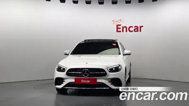 Mercedes-Benz E-Class 2021 — Фото 3/20