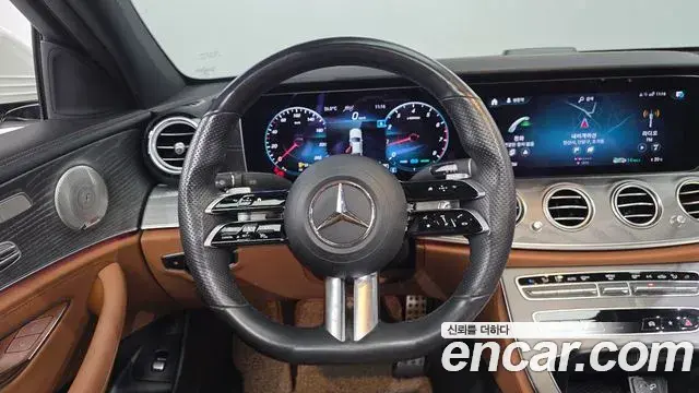 Mercedes-Benz E-Class 2021 — Фото 14/20