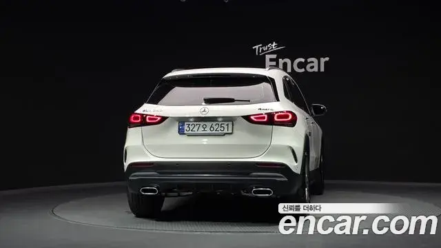 Mercedes-Benz GLA-Class 2023 — Фото 4/20