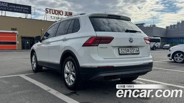 Volkswagen Tiguan 2020 — Şəkil 14/19