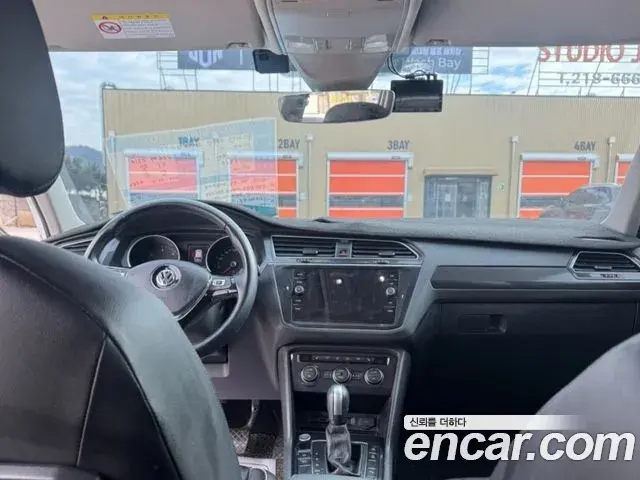 Volkswagen Tiguan 2020 — Şəkil 17/19
