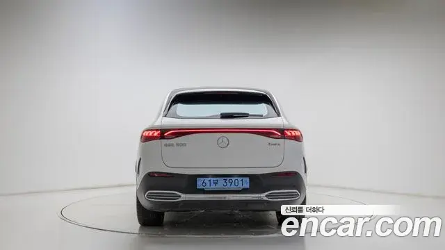 Mercedes-Benz EQE SUV 2024 — Photo 5/20