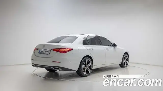 Mercedes-Benz C-Class 2026 — Фото 3/20