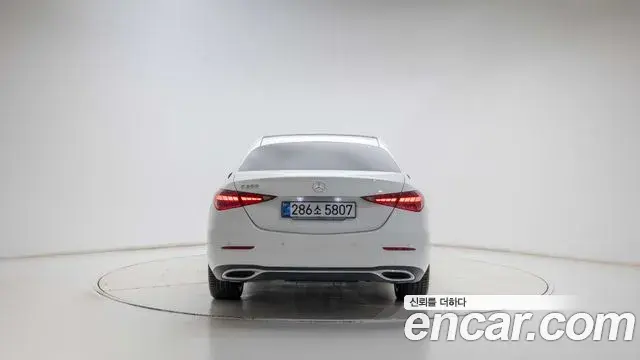 Mercedes-Benz C-Class 2026 — Фото 10/20