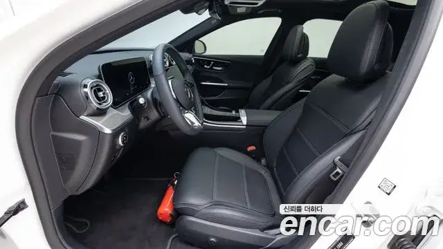 Mercedes-Benz C-Class 2026 — Фото 13/20