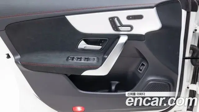 Mercedes-Benz CLA-Class 2026 — Фото 13/20