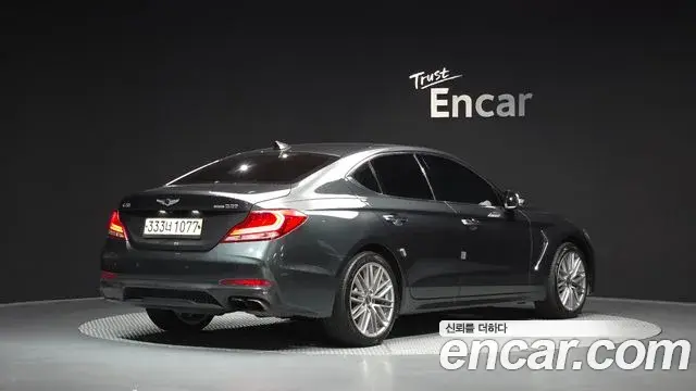Genesis G70 2019 — Photo 1/32