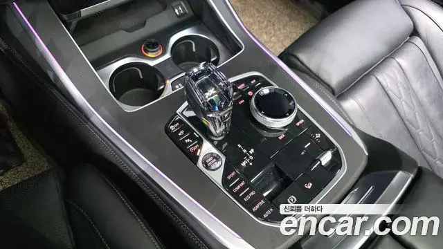 BMW X7 2020 — Фото 9/20