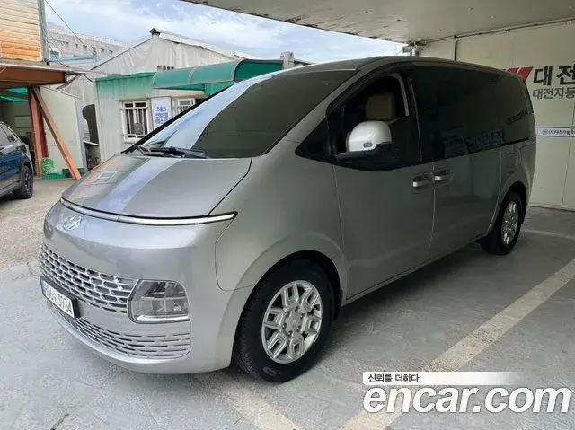 Hyundai Staria 2022 — Photo 10/20
