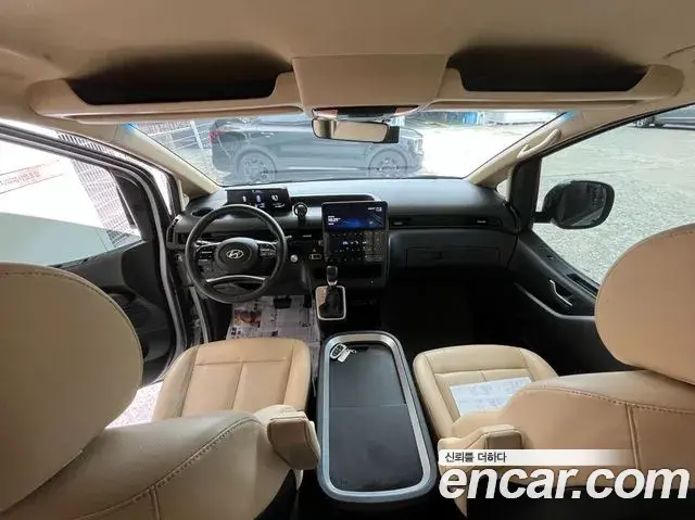 Hyundai Staria 2022 — Photo 11/20