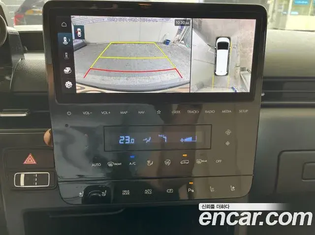 Hyundai Staria 2022 — Photo 17/20