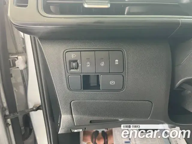 Hyundai Staria 2022 — Photo 4/20