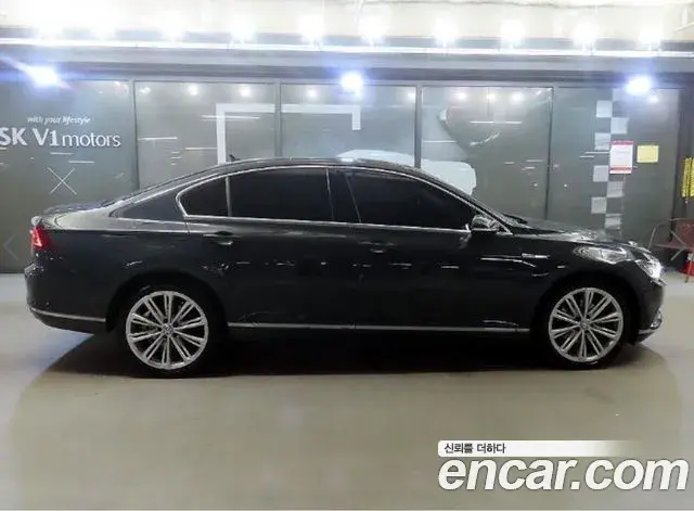 Volkswagen Passat GT 2018 — Фото 2/20