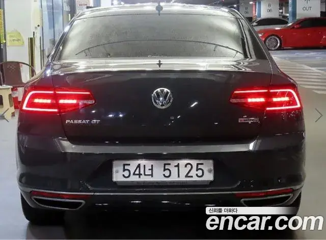 Volkswagen Passat GT 2018 — Фото 4/20