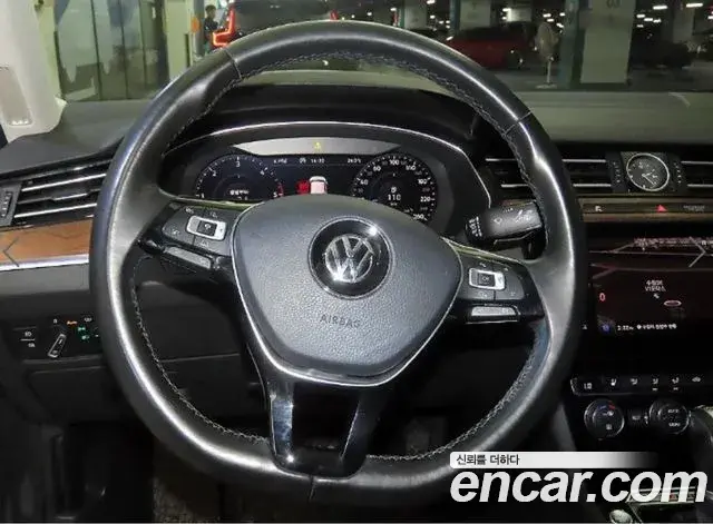Volkswagen Passat GT 2018 — Фото 6/20