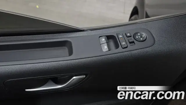 Hyundai Staria 2024 — Photo 30/30