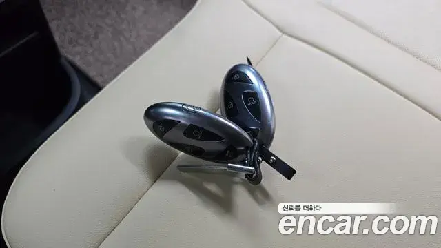 Hyundai Staria 2024 — Photo 6/30
