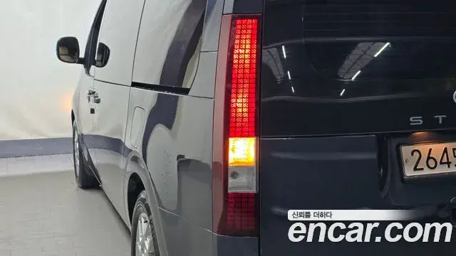 Hyundai Staria 2024 — Photo 9/30
