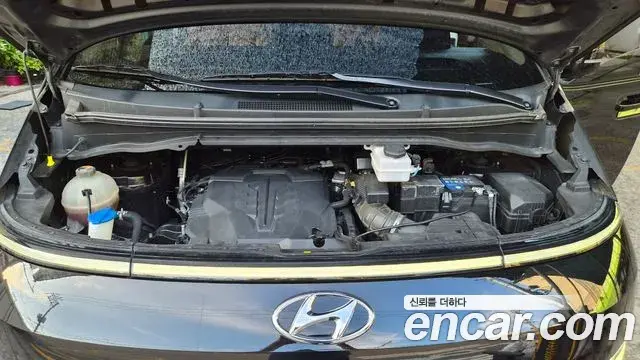 Hyundai Staria 2023 — Фото 11/20