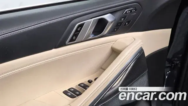BMW X6 2021 — Фото 16/20