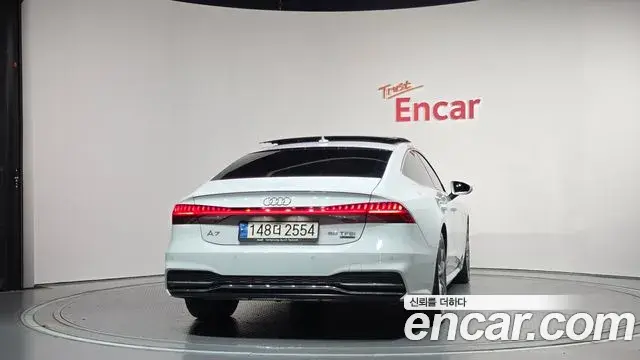 Audi A7 2021 — Фото 4/20