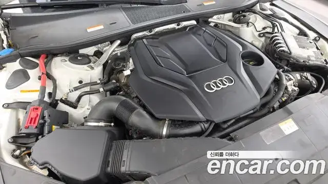 Audi A7 2021 — Фото 6/20