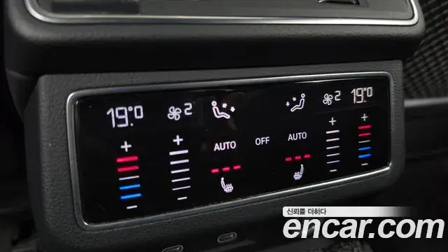 Audi A7 2021 — Фото 19/20
