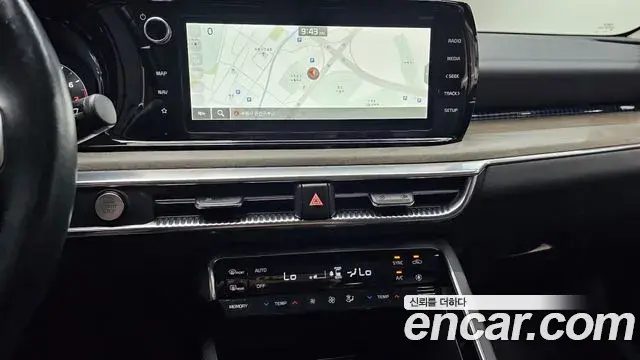 Kia K5 2023 — ფოტო 4/32