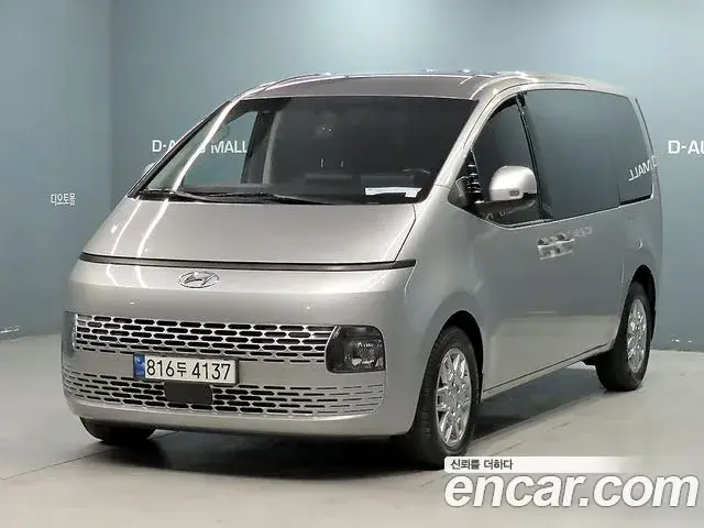 Hyundai Staria 2023 — ფოტო 5/20