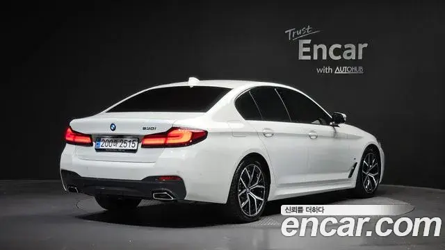 BMW 5 Series 2023 — Фото 2/20