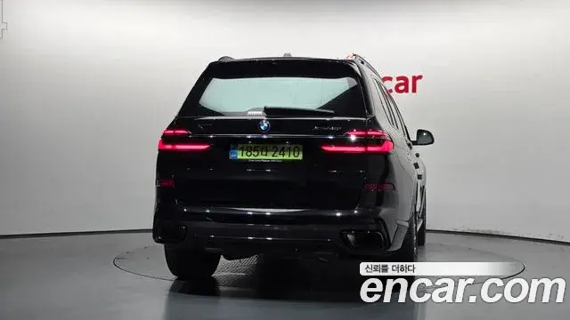 BMW X7 2025 — Фото 4/20