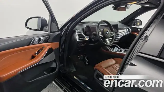 BMW X7 2025 — Фото 10/20