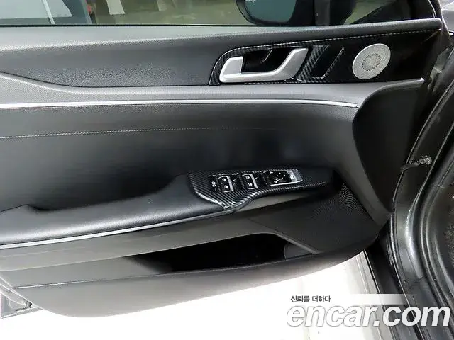 Kia K5 2020 — ფოტო 11/20