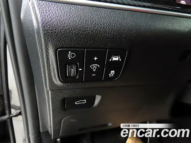 Kia K5 2020 — ფოტო 4/20